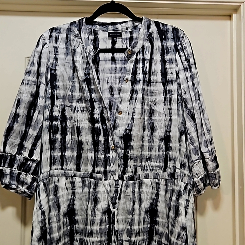Black and white dress